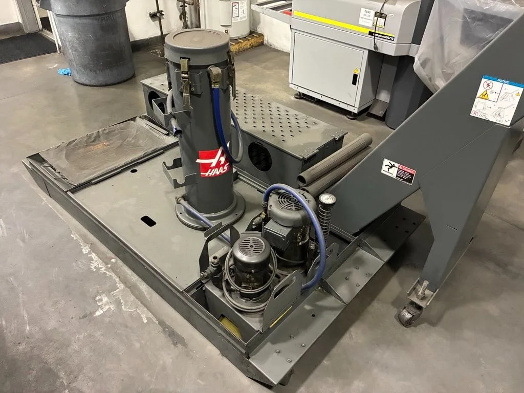 2015 Haas EC-1600ZT CNC Horizontal Machining Center, photo 8 of 10