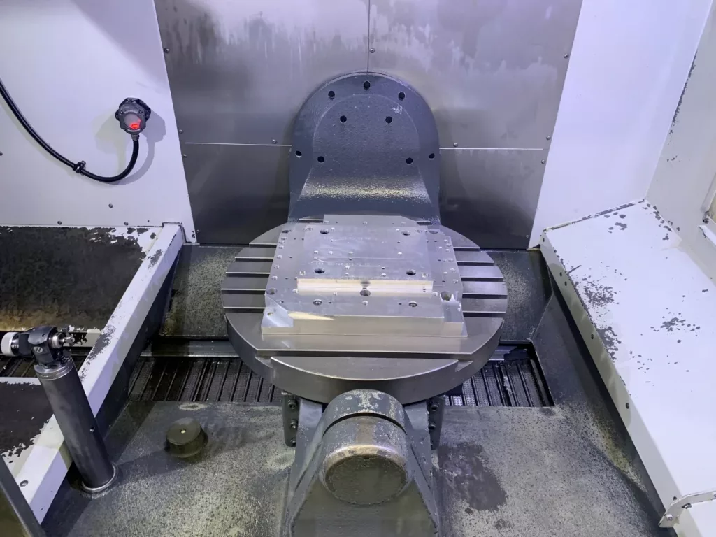 2019 Haas UMC-1000 CNC Vertical Machining Center, photo 4 of 10