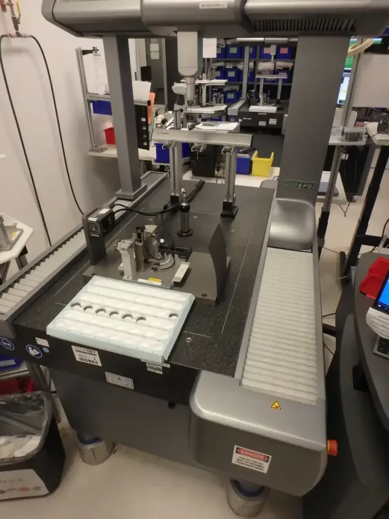 Measuring A Used Hexagon Global S Green 5.7.5 - Coordinate Measuring Machine - 8079288