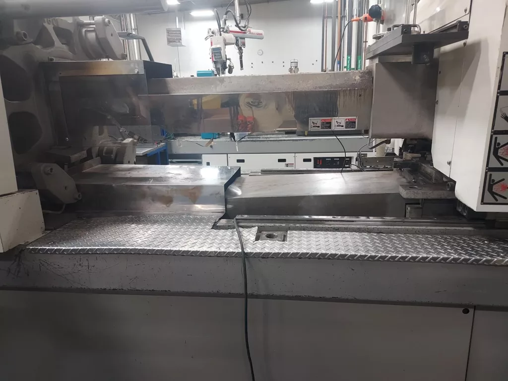 2002 Toshiba EC180V21-8 Injection Molding Machine, photo 2 of 7